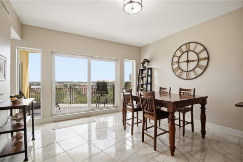 Condo in Palmetto, Florida, 2 bedrooms № 2148444 - photo 30