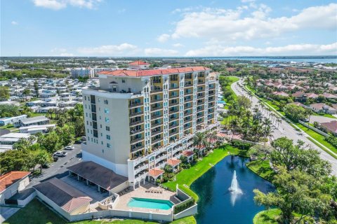 Condo in Palmetto, Florida, 2 bedrooms № 2148444 - photo 23