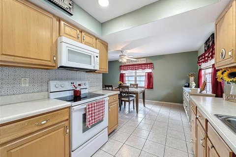 Casa en venta en Spring Hill, Florida, 2 dormitorios, 120.22 m2 № 1866701 - foto 14