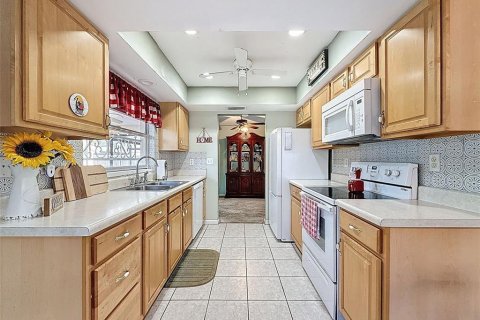Casa en venta en Spring Hill, Florida, 2 dormitorios, 120.22 m2 № 1866701 - foto 16