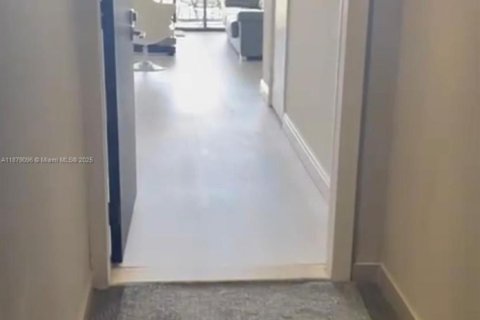 Купить кондоминиум в Авентура, Флорида 1 спальня, 96.43м2, № 1931915 - фото 8