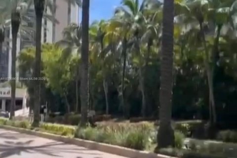 Купить кондоминиум в Авентура, Флорида 1 спальня, 96.43м2, № 1931915 - фото 2