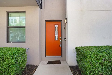 Townhouse in Tampa, Florida 2 bedrooms, 139.82 sq.m. № 1906194 - photo 2