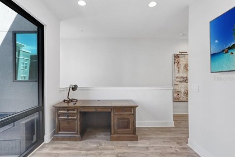 Townhouse in Tampa, Florida 2 bedrooms, 139.82 sq.m. № 1906194 - photo 17
