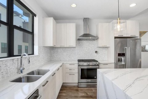 Townhouse in Tampa, Florida 2 bedrooms, 139.82 sq.m. № 1906194 - photo 7