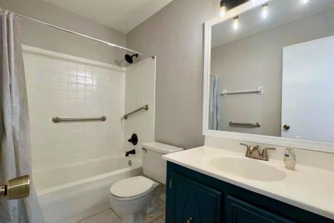 Condo in Orlando, Florida, 2 bedrooms  № 1894029 - photo 4