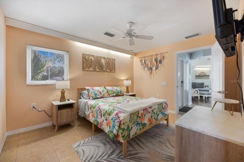 House in Venice, Florida 2 bedrooms, 120.77 sq.m. № 2393640 - photo 11