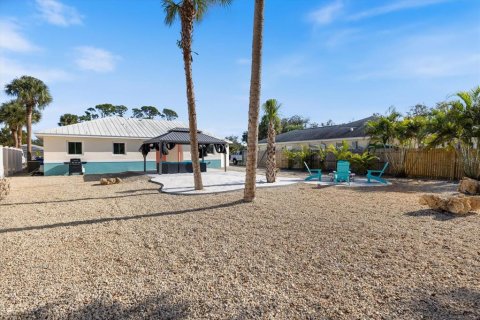 House in Venice, Florida 2 bedrooms, 120.77 sq.m. № 2393640 - photo 29