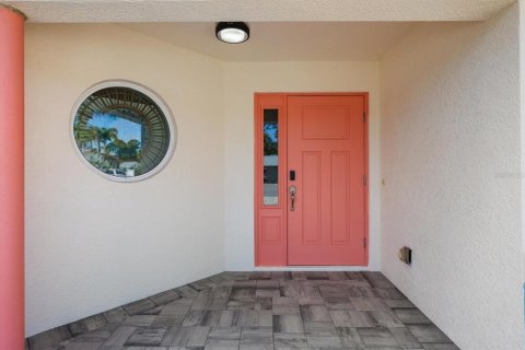 House in Venice, Florida 2 bedrooms, 120.77 sq.m. № 2393640 - photo 4