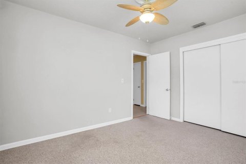 House in Clearwater, Florida 3 bedrooms, 194.35 sq.m. № 1909426 - photo 23