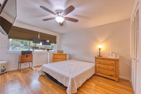 Купить виллу или дом в Пемброк-Пайнс, Флорида 4 спальни, 160.44м2, № 2006501 - фото 15