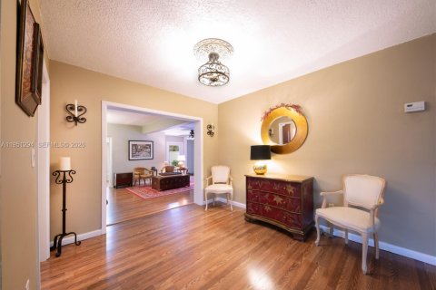 Купить виллу или дом в Пемброк-Пайнс, Флорида 4 спальни, 160.44м2, № 2006501 - фото 11