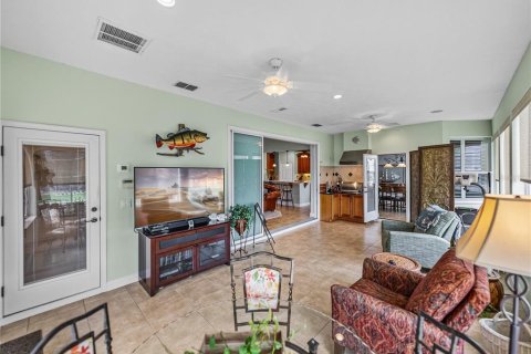 House in Homosassa, Florida 3 bedrooms, 304.81 sq.m. № 1912065 - photo 20