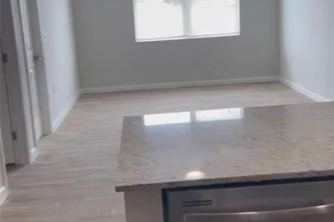 Condominio en alquiler en Orlando, Florida, 2 dormitorios, 102.19 m2 № 1810448 - foto 13