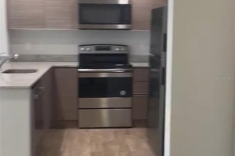 Condominio en alquiler en Orlando, Florida, 2 dormitorios, 102.19 m2 № 1810448 - foto 5