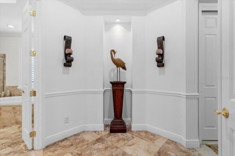 Casa en venta en Tampa, Florida, 4 dormitorios, 454.85 m2 № 1801416 - foto 16