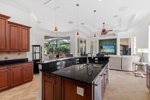 Casa en venta en Tampa, Florida, 4 dormitorios, 454.85 m2 № 1801416 - foto 27