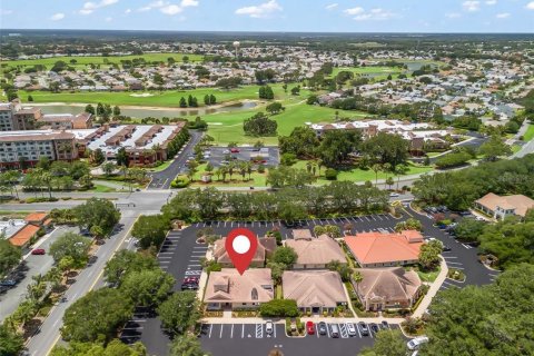 Propiedad comercial en alquiler en Lady Lake, Florida, 304.16 m2 № 1767472 - foto 3