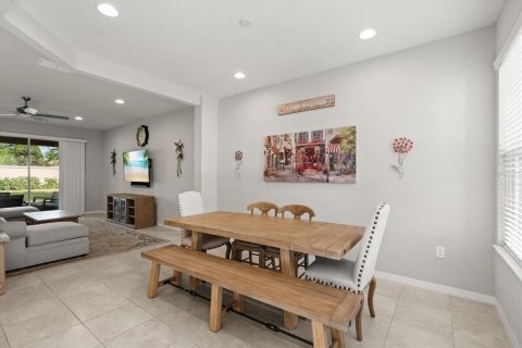 Adosado en venta en Davenport, Florida, 3 dormitorios, 186.73 m2 № 2158046 - foto 5