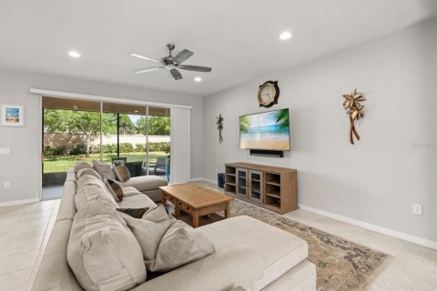 Adosado en venta en Davenport, Florida, 3 dormitorios, 186.73 m2 № 2158046 - foto 4