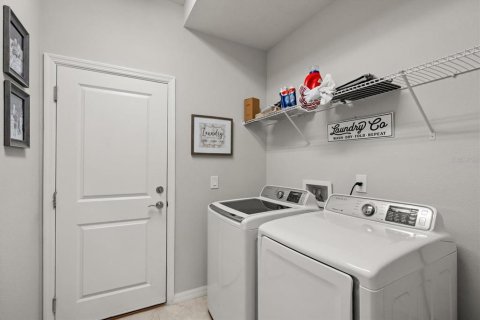 Adosado en venta en Davenport, Florida, 3 dormitorios, 186.73 m2 № 2158046 - foto 25