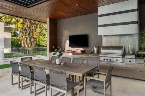 Villa ou maison à vendre à Miami, Floride: 7 chambres, 920.57 m2 № 2001291 - photo 22
