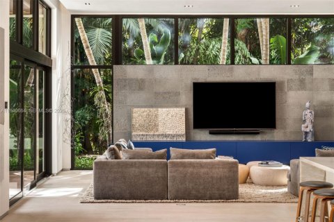 Villa ou maison à vendre à Miami, Floride: 7 chambres, 920.57 m2 № 2001291 - photo 11