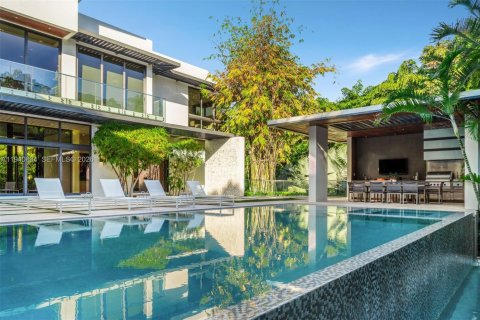 Villa ou maison à vendre à Miami, Floride: 7 chambres, 920.57 m2 № 2001291 - photo 29