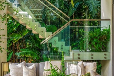 Villa ou maison à vendre à Miami, Floride: 7 chambres, 920.57 m2 № 2001291 - photo 23