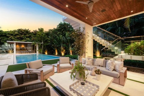 Villa ou maison à vendre à Miami, Floride: 7 chambres, 920.57 m2 № 2001291 - photo 20