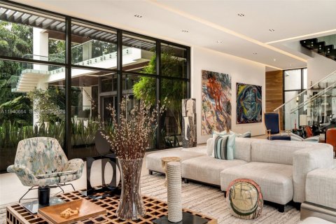 Villa ou maison à vendre à Miami, Floride: 7 chambres, 920.57 m2 № 2001291 - photo 3