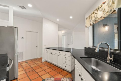 Villa ou maison à vendre à Orlando, Floride: 4 chambres, 196.58 m2 № 2430971 - photo 9