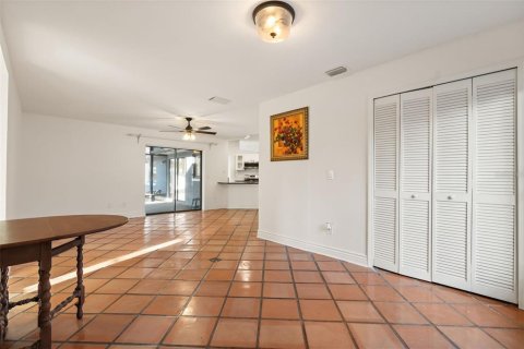 Villa ou maison à vendre à Orlando, Floride: 4 chambres, 196.58 m2 № 2430971 - photo 11