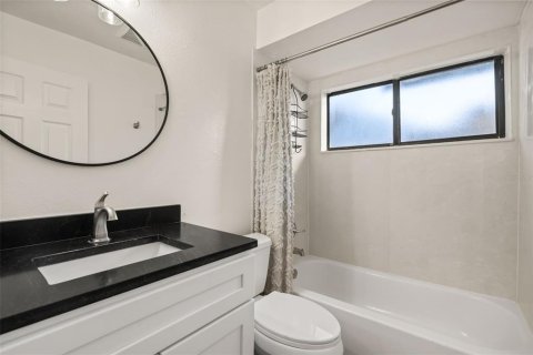 Villa ou maison à vendre à Orlando, Floride: 4 chambres, 196.58 m2 № 2430971 - photo 19