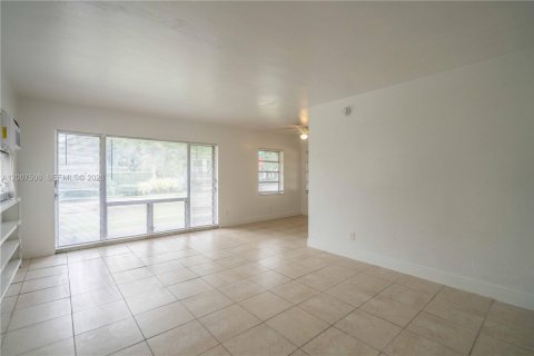 Appartement à louer à Fort Lauderdale, Floride: 1 chambre, 55.74 m2 № 2071414 - photo 3