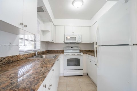 Appartement à louer à Fort Lauderdale, Floride: 1 chambre, 55.74 m2 № 2071414 - photo 9