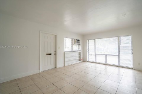 Appartement à louer à Fort Lauderdale, Floride: 1 chambre, 55.74 m2 № 2071414 - photo 6