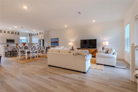 Adosado en venta en Ruskin, Florida, 4 dormitorios, 277.22 m2 № 2289579 - foto 12