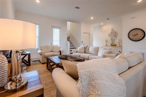 Adosado en venta en Ruskin, Florida, 4 dormitorios, 277.22 m2 № 2289579 - foto 11