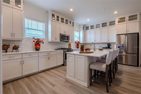 Adosado en venta en Ruskin, Florida, 4 dormitorios, 277.22 m2 № 2289579 - foto 18