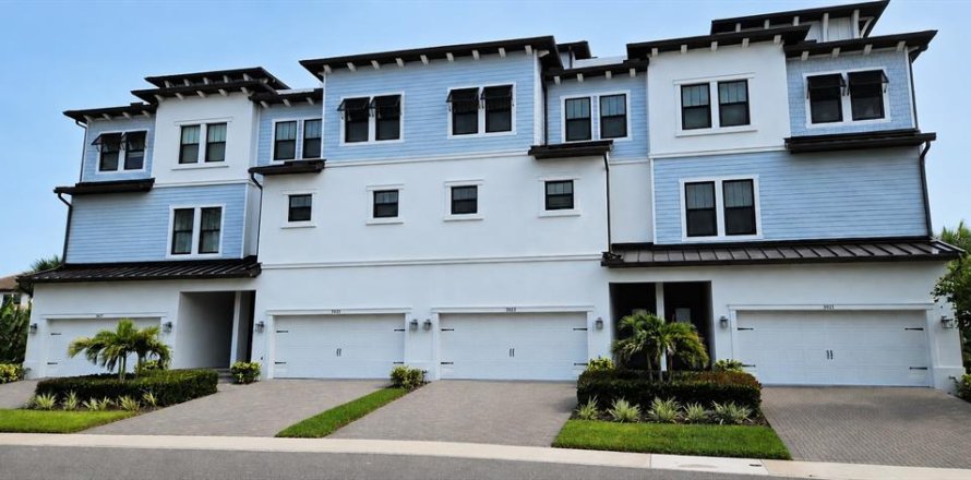 Adosado en Ruskin, Florida 4 dormitorios, 277.22 m2 № 2289579