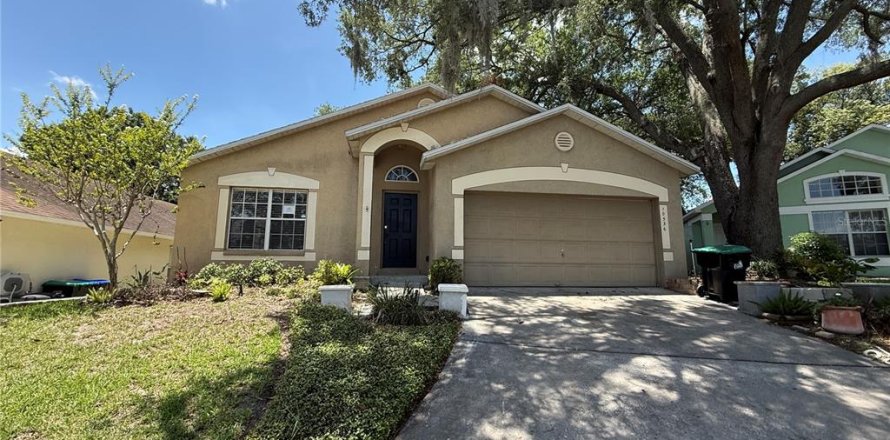 House in Orlando, Florida 3 bedrooms, 148.64 sq.m. № 2227740