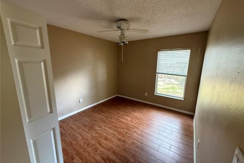 House in Orlando, Florida 3 bedrooms, 148.64 sq.m. № 2227740 - photo 15