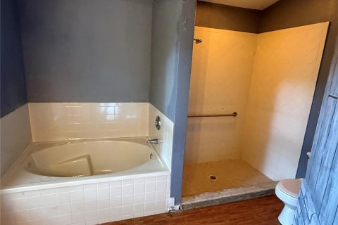 House in Orlando, Florida 3 bedrooms, 148.64 sq.m. № 2227740 - photo 21