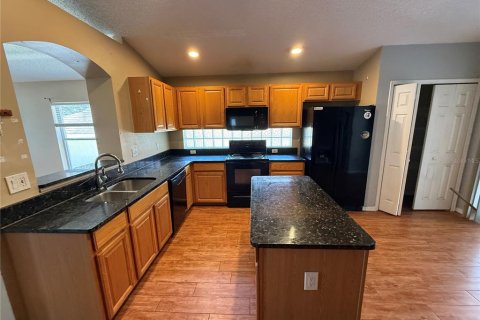 House in Orlando, Florida 3 bedrooms, 148.64 sq.m. № 2227740 - photo 5