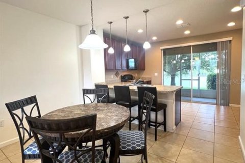 Touwnhouse à vendre à Davenport, Floride: 2 chambres, 91.79 m2 № 2217365 - photo 10