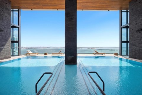 Condominio en venta en Miami, Florida, 1 dormitorio, 73.3 m2 № 2056168 - foto 26