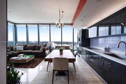 Condominio en venta en Miami, Florida, 1 dormitorio, 73.3 m2 № 2056168 - foto 10