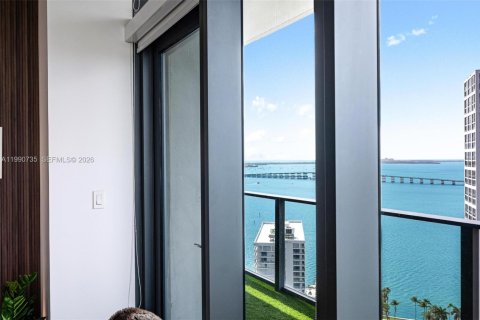 Condominio en venta en Miami, Florida, 1 dormitorio, 73.3 m2 № 2056168 - foto 14