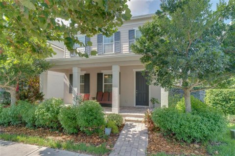 House in Winter Garden, Florida 3 bedrooms, 206.06 sq.m. № 1912963 - photo 1